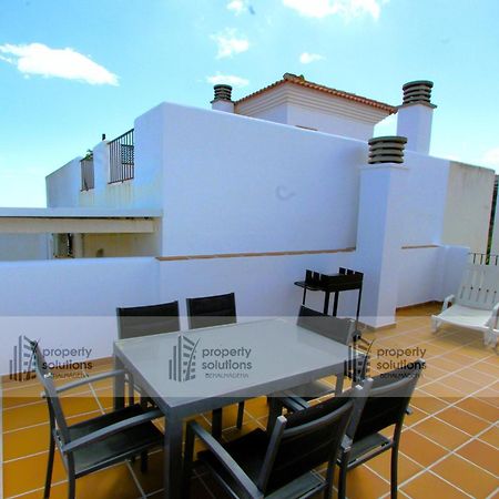 Apartamento Lomas de Mena, 21 - Ático con vistas al mar - Piscina y Barbacoa - PARKING GRATIS - EXCELENTE CONEXIÓN WIFI Benalmádena Exterior foto