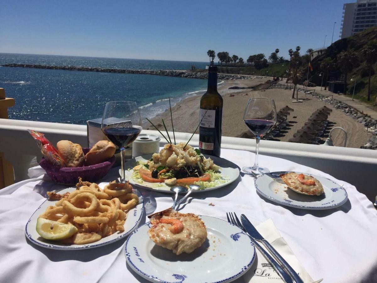 Apartamento Lomas de Mena, 21 - Ático con vistas al mar - Piscina y Barbacoa - PARKING GRATIS - EXCELENTE CONEXIÓN WIFI Benalmádena Exterior foto